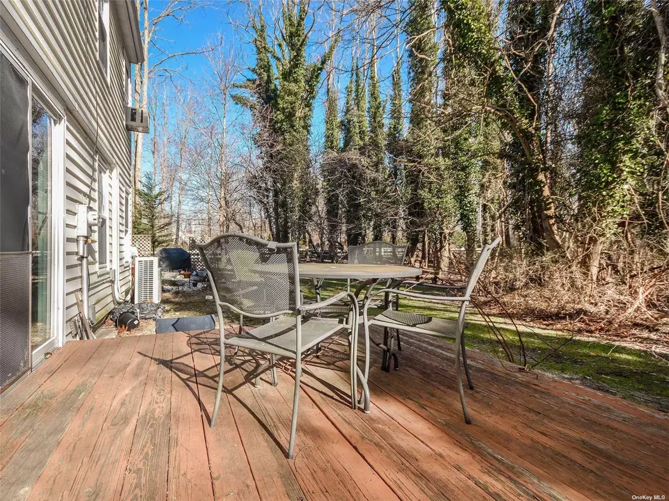 2 Hunt Club Dr 2, Coram, NY 11727 27 Photos Movoto