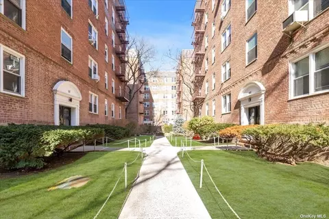 144-39 Sanford Ave #2F, Flushing, NY 11355