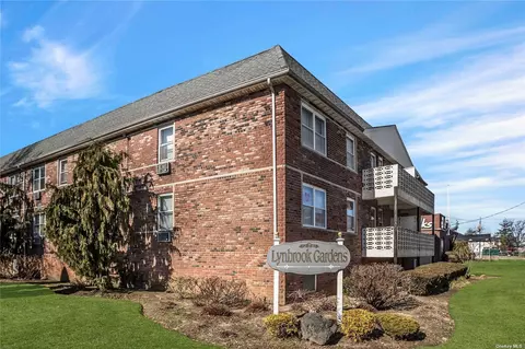 40 Daley Pl #129, Lynbrook, NY 11563