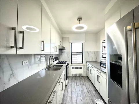 37-26 87th St #6F, Jackson Heights, NY 11372