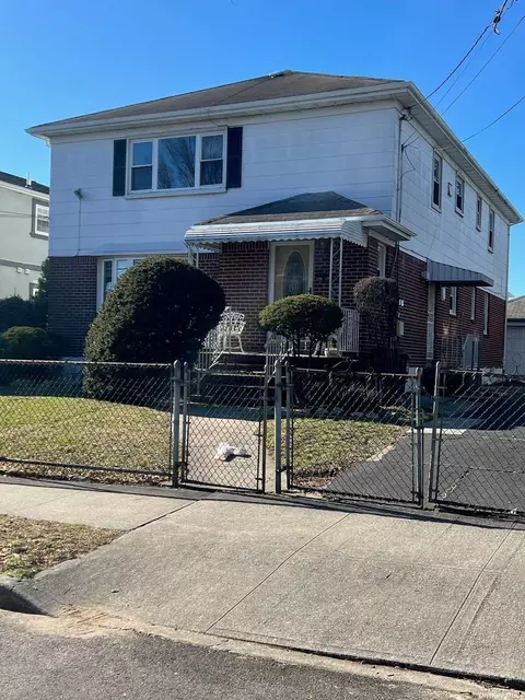 246-12 Memphis Ave, Rosedale, NY 11422