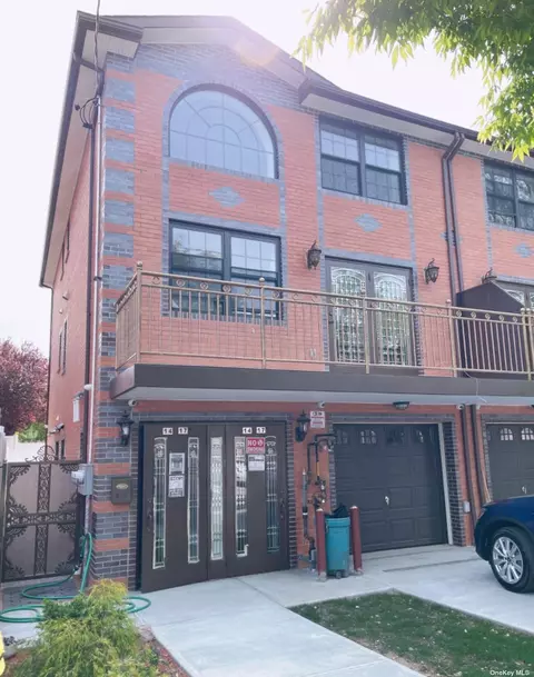 14-17 117th St, College Point, NY 11356