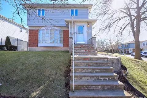 210 Barbara St, Staten Island, NY 10306
