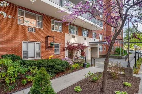 52-30 39th Dr #4M, Woodside, NY 11377