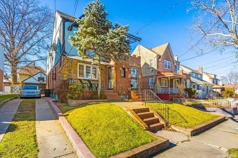 109-28 197th St, Saint Albans, NY 11412
