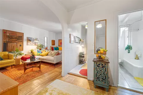 41-08 43 St #2C, Sunnyside, NY 11104
