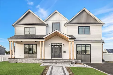 235 N Beech St, Massapequa, NY 11758
