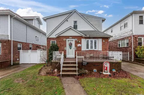 28-20 201st St, Bayside, NY 11360