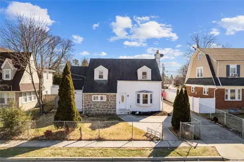 46 Devon Rd, Hempstead, NY 11550