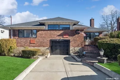 811 Bradley St, West Hempstead, NY 11552