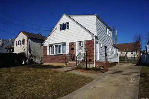 167 Bedford Ave, New Hyde Park, NY 11040