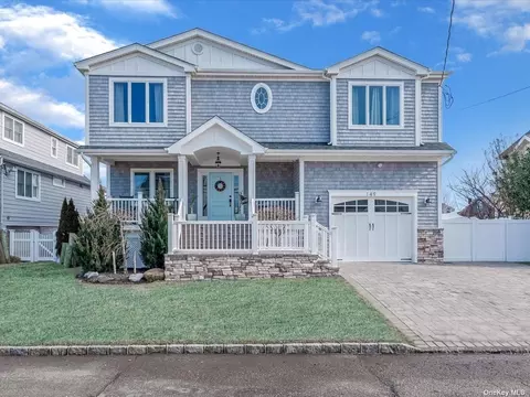 149 Annuskemunnica Rd, Babylon, NY 11702