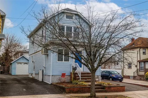 32 Bismark Ave, Valley Stream, NY 11581