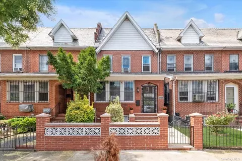 32-40 87th St, Jackson Heights, NY 11372