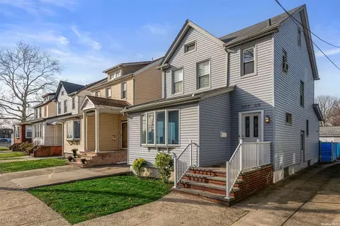 207-09 34th Ave, Bayside, NY 11361