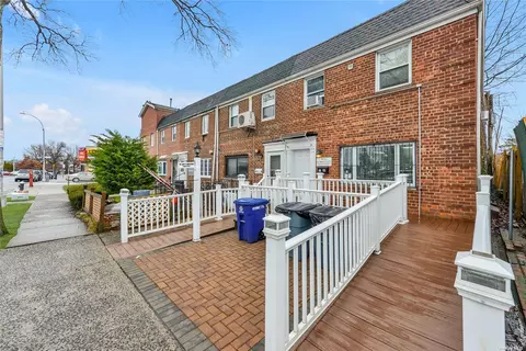 68-09 Main Street St, Kew Garden Hills, NY 11367