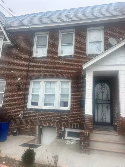 112-41 205th St, Saint Albans, NY 11412