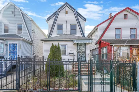 188-42 Woodhull Ave, Jamaica, NY 11423