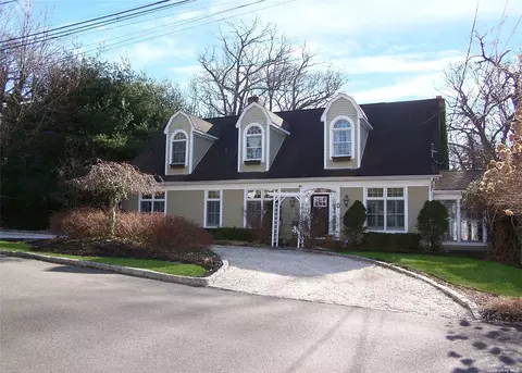 30 NE Houghton Blvd NE, Stony Brook, NY 11790