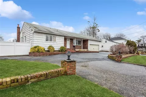 1566 Herzel Blvd, West Babylon, NY 11704