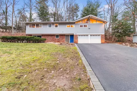 99 Sea Cove Rd, Northport, NY 11768