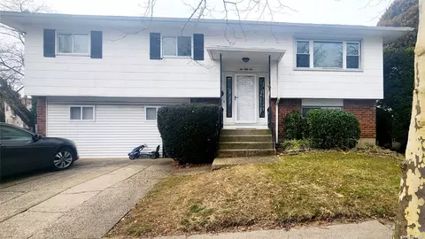 256 Woodbury Rd, Hicksville, NY 11801