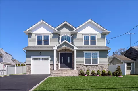434 Briarwood Rd, Massapequa, NY 11758