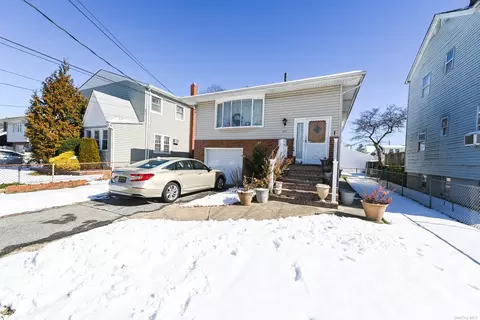 255 Clement Ave, Elmont, NY 11003