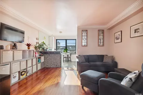 99-05 63rd Dr #9P, Rego Park, NY 11374