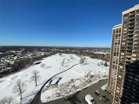 27010 Grand Central Pkwy #24N, Floral Park, NY 11005