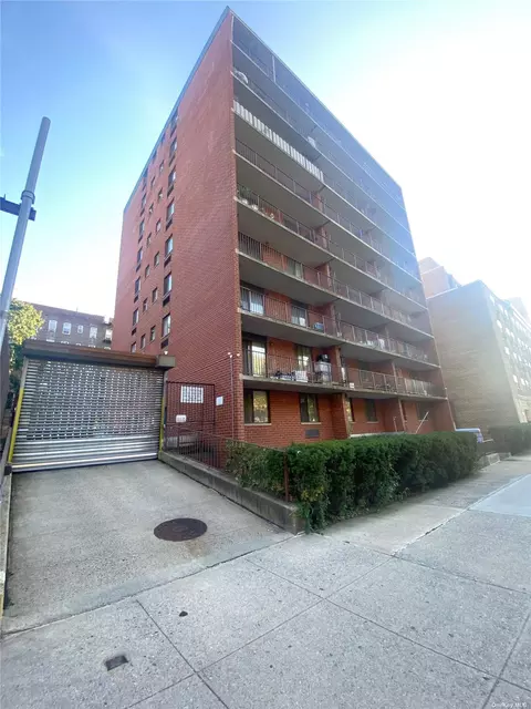 139-76 35th Ave #6E, Flushing, NY 11354