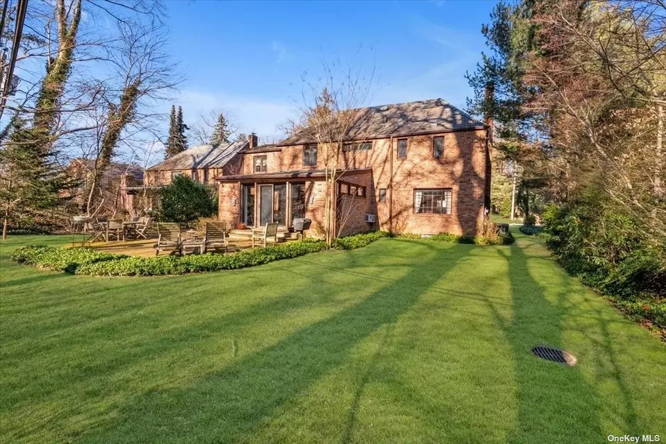 172 Chapel Rd, Manhasset, NY 11030 25 Photos Movoto