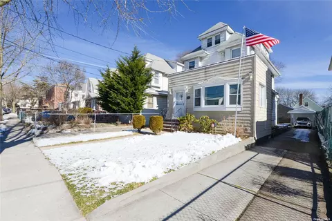 88-31 198 St, Hollis, NY 11423
