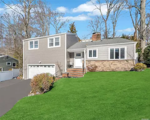 103 Abbott Dr, Huntington, NY 11743