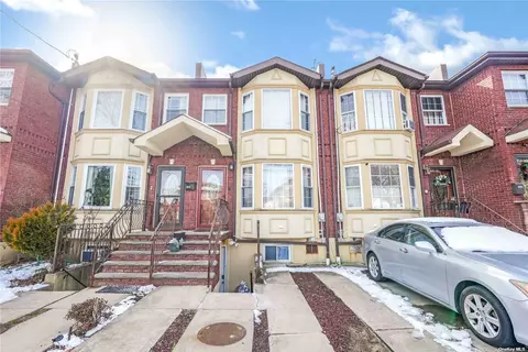 247-06 139th Ave, Rosedale, NY 11422