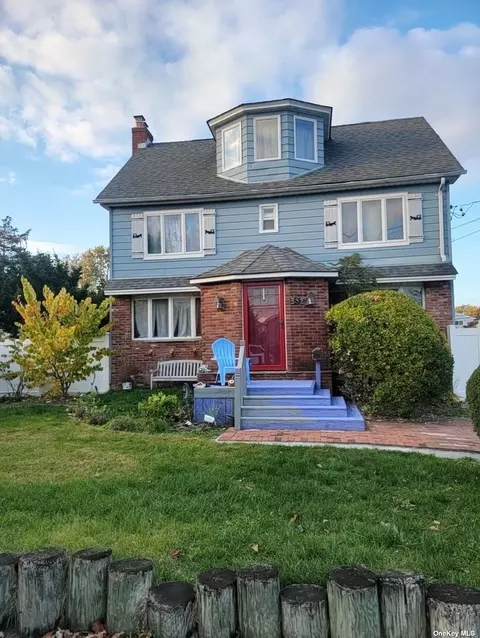 53 Cornwell Ave, Baldwin, NY 11510
