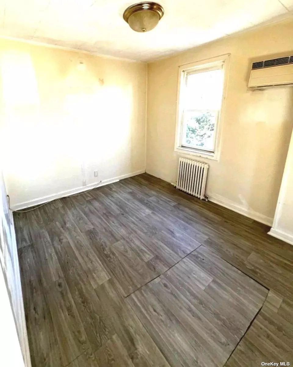 33 Hunnewell Ave, Elmont, NY 11003 3 Photos Movoto