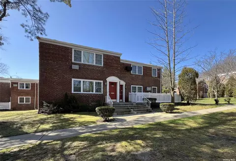 229-11 Grand Central Pkwy #A, Bayside, NY 11364