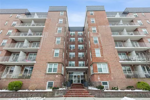 210 E Broadway #LL, Long Beach, NY 11561