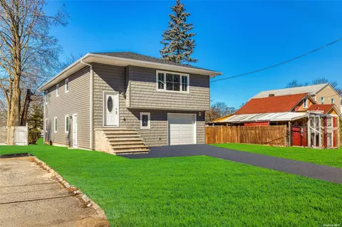 1130 Van Buren St, Uniondale, NY 11553