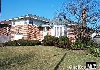 4103 Bayberry Ln, Seaford, NY 11783