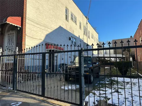 100-08 32nd Ave, East Elmhurst, NY 11369