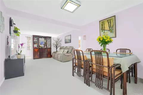31-50 138th St #4F, Flushing, NY 11354