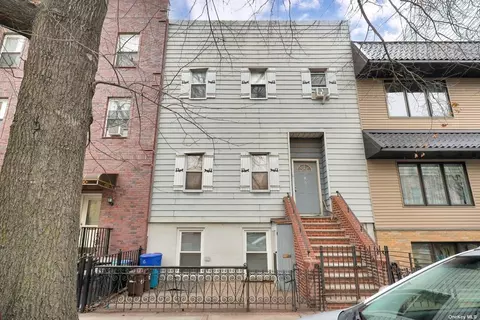 104 Newell St, Brooklyn, NY 11222