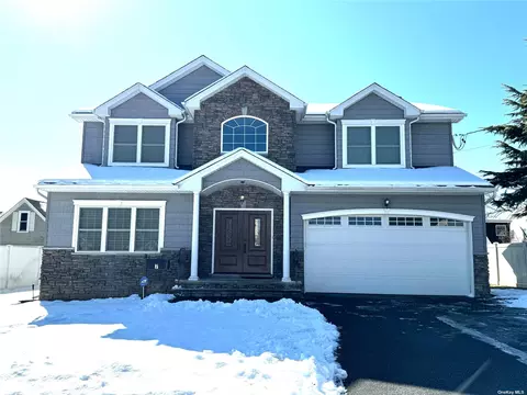 7 Walker Ave, Syosset, NY 11791