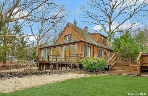 68 Quaker Path, Stony Brook, NY 11790