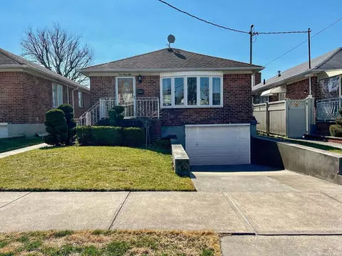 160-50 23rd Ave, Whitestone, NY 11357