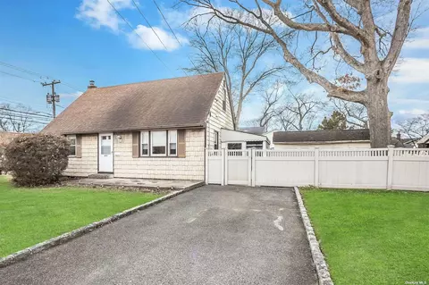 1892 Emma St, Wantagh, NY 11793