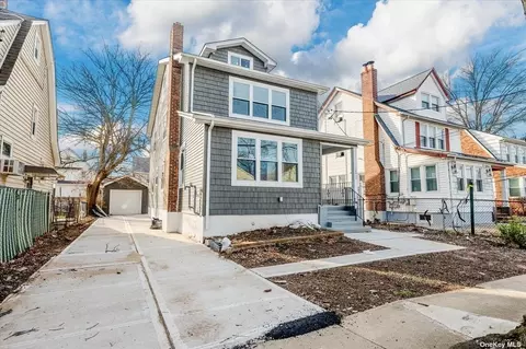 100-24 208th St, Queens Village, NY 11429