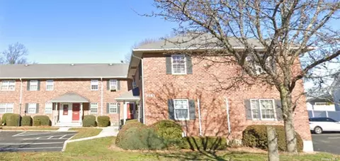 2555 Jerusalem Ave #2V, North Bellmore, NY 11710